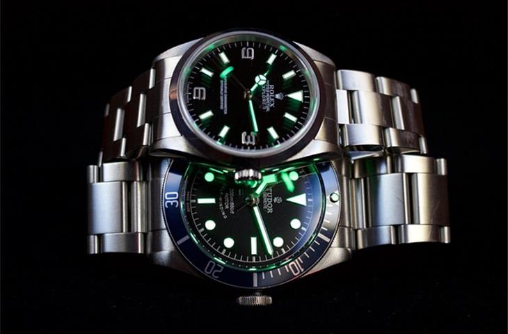 rolex submariner champagne serti dial